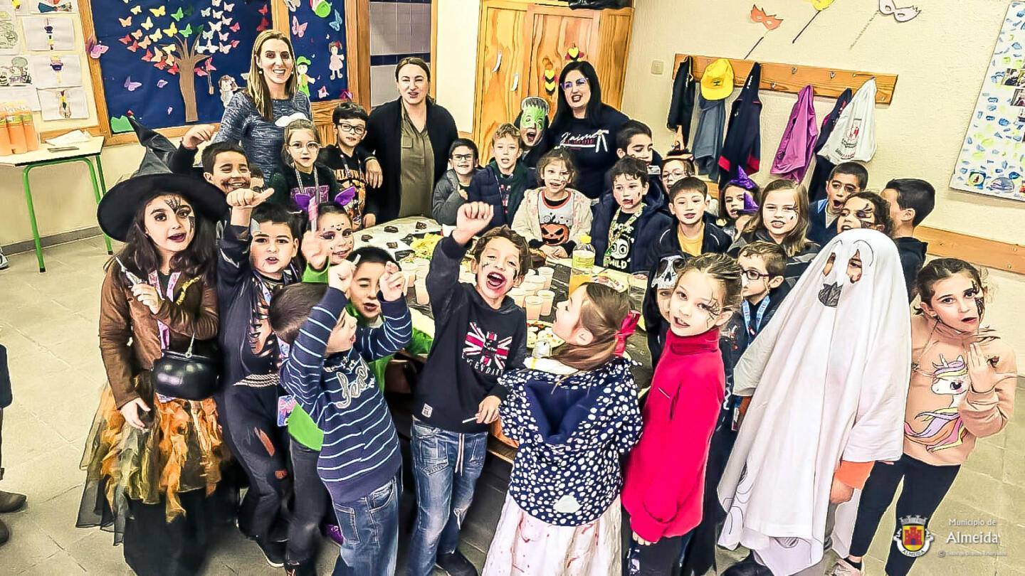 “Trick or Treak” “Doçuras ou Travessuras”