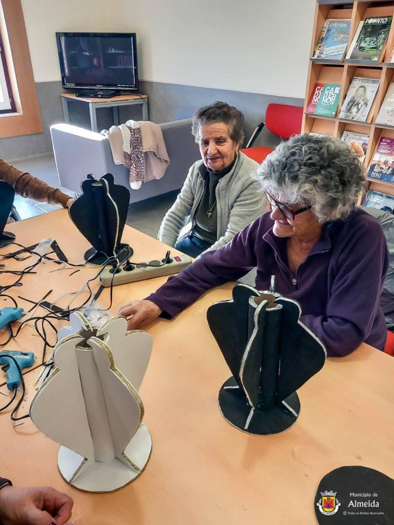 "Criando Laços" na Biblioteca Municipal Maria Natércia Ruivo (BMMNR)
