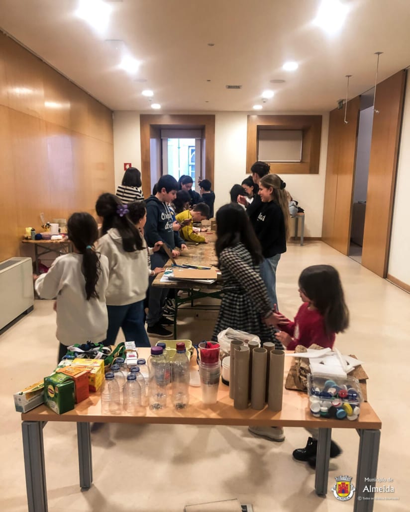 Oficina de robótica: "A mão que tu comandas"