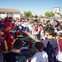 Ação de Sensibilização para o Uso do Fogo - Sob a orientação dos Bombeiros Voluntários de Almeida