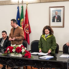 Entrega de Bolsas de Estudo a Estudantes do Ensino Superior