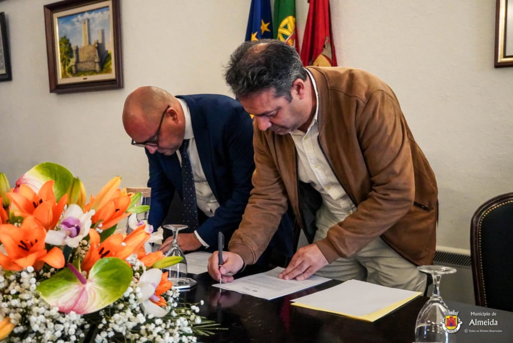 Assinatura do Auto de Cessão entre o IGFSS e a Câmara Municipal de Almeida