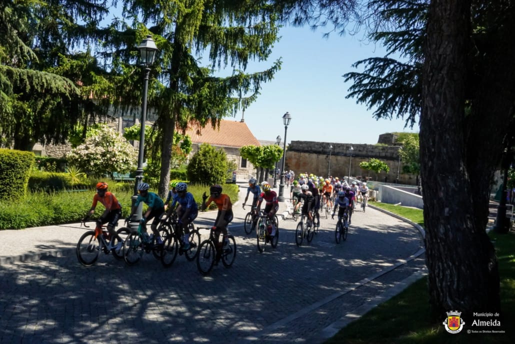 Arrancou hoje em Almeida a 1ª Etapa do VII Grande Prémio Internacional de Ciclismo Beiras e Serra da Estrela