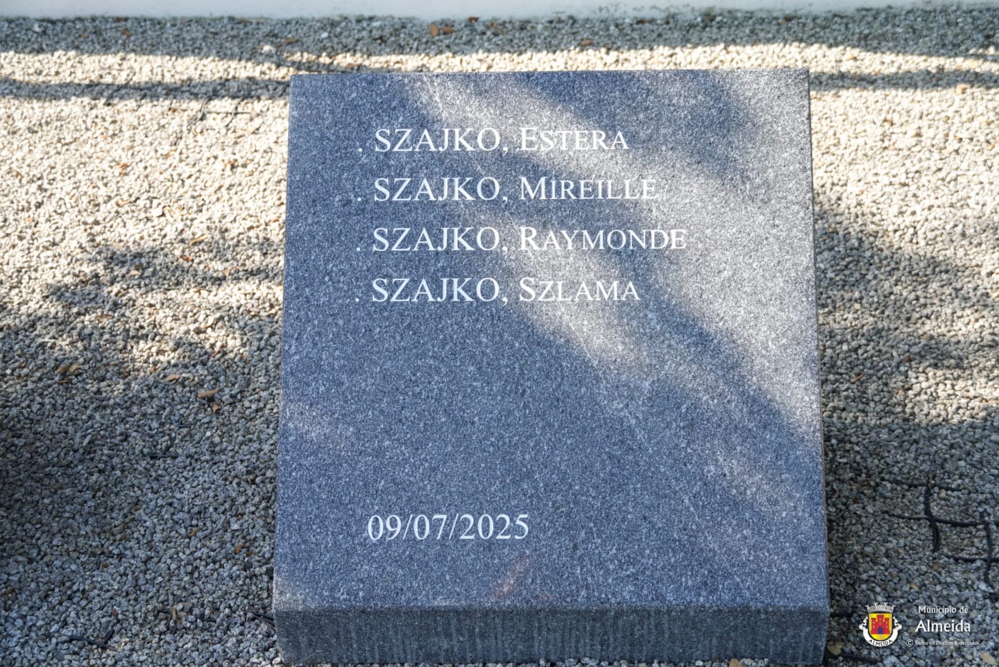 Município de Almeida e Sousa Mendes Foundation, homenageiam família de refugiados