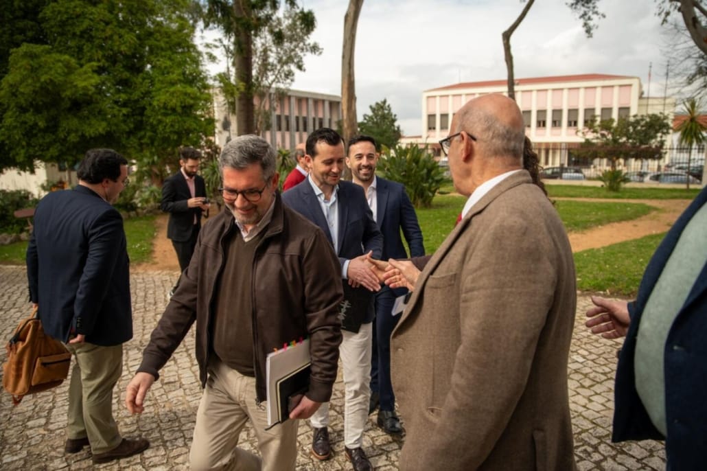 643422695 944658067900827 2459117436429216426 N