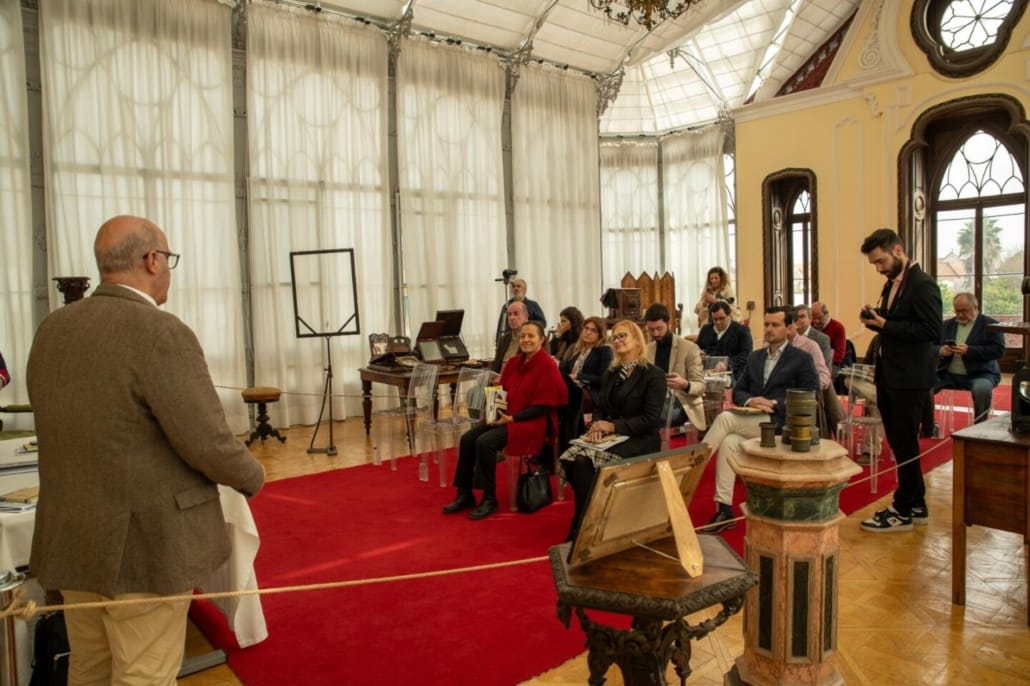 643441230 944658227900811 3832002830185525981 N